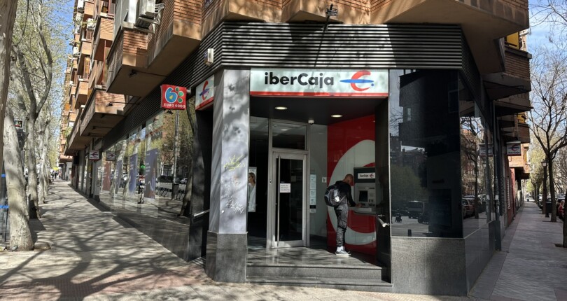 ¡ESPECTACULAR LOCAL COMERCIAL ALQUILADO A ENTIDAD BANCARIA!