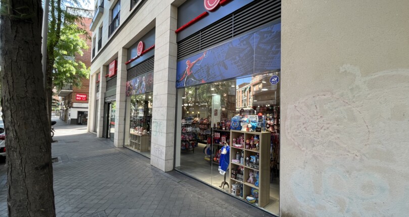 ¡FANTÁSTICO LOCAL COMERCIAL VENDIDO A LA EXITOSA CADENA CLINICA DENTAL ASISA!